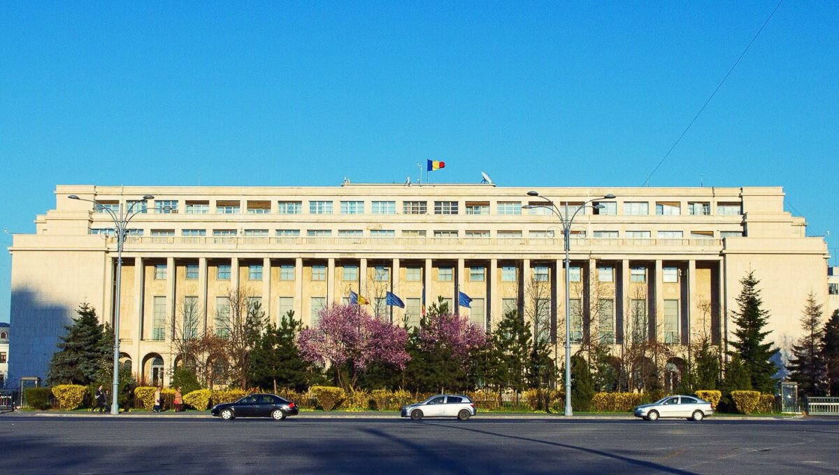 austeritate pentru oamenii de rand lux si opulenta la palatul victoria ce a facut premierul ilie bolojan sfideaza bunul simt 6aa2dc62a6a60