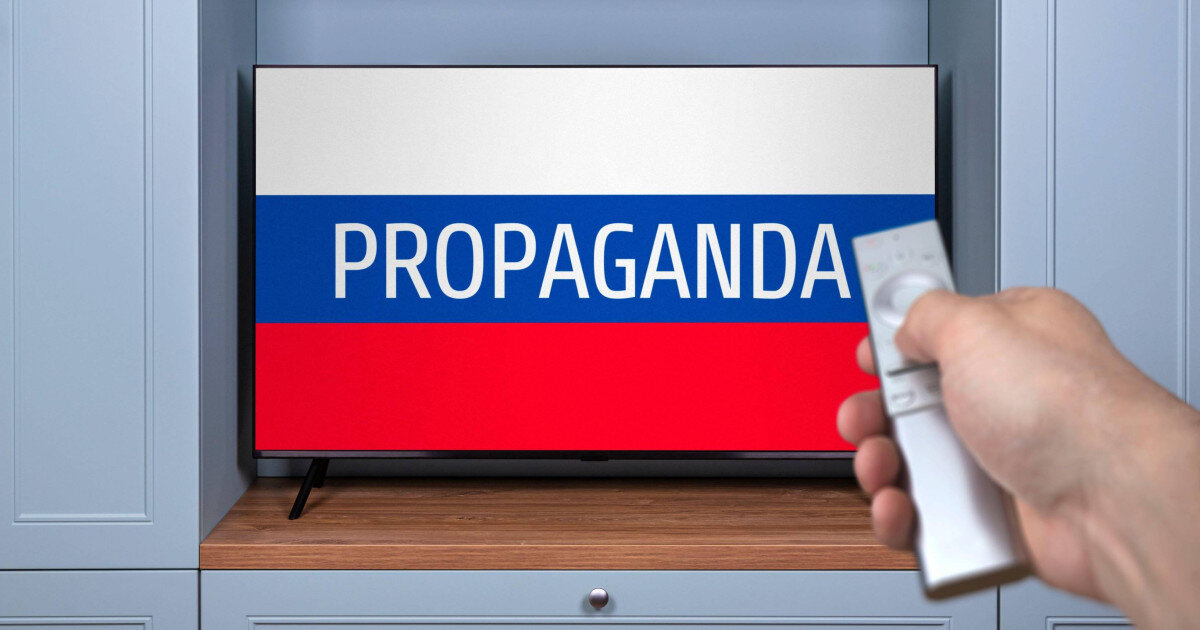 cine sunt propagandistii spectatorului principal putin si cati bani castiga de la o fosta sportiva la un ex consilier al lui