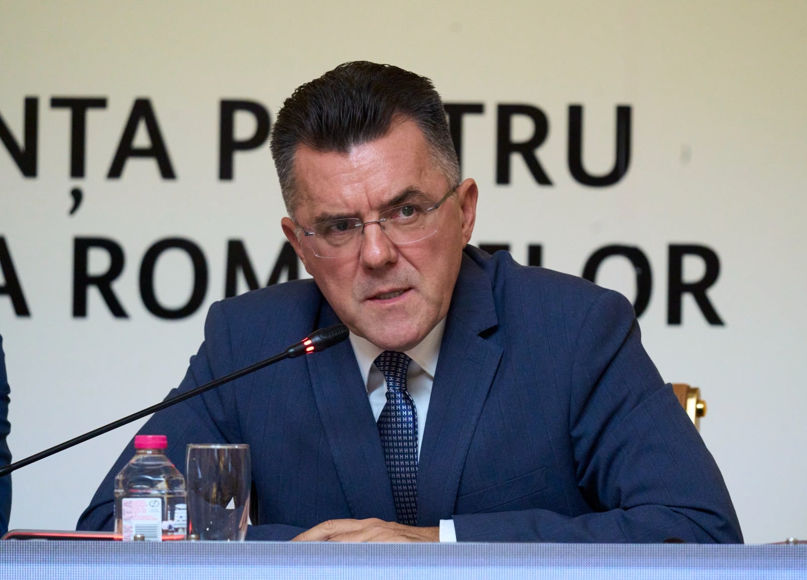 dan dungaciu aur desfiinteaza tupeul udmr de unde pana unde un partid de 5 ii spune unuia de 40 ca nu are dreptul sa guverneze 6aa917b314033