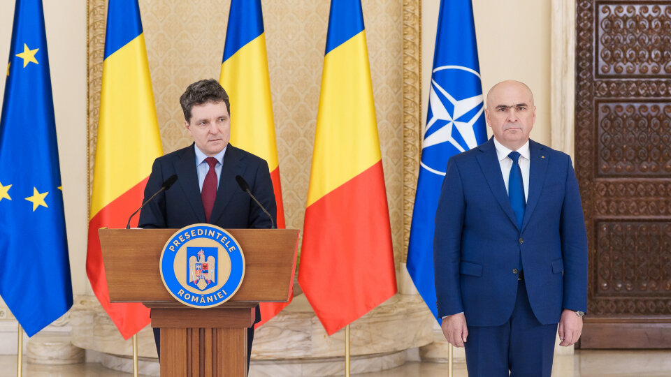 petrisor peiu pune la zid palatele de spume mincinoase falsii pro europeni atenteaza zi de zi la autenticele valori europene democratia adica alegeri libere lib 6a9d4835802f9