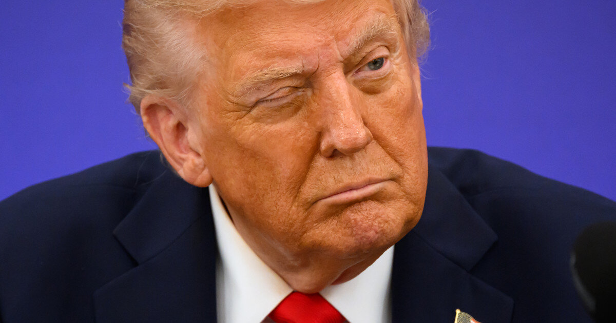trump acuza o conspiratie bolnava impotriva ai singurul control de care are nevoie este un presedinte puternic si inteligent 6aa821d024fb2