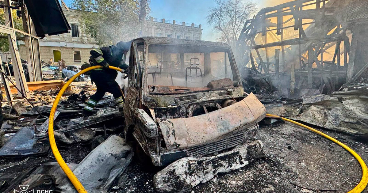 video atac rusesc asupra unui centru comercial in pavlograd cel putin patru morti si 60 de raniti 6aa2f853e8000
