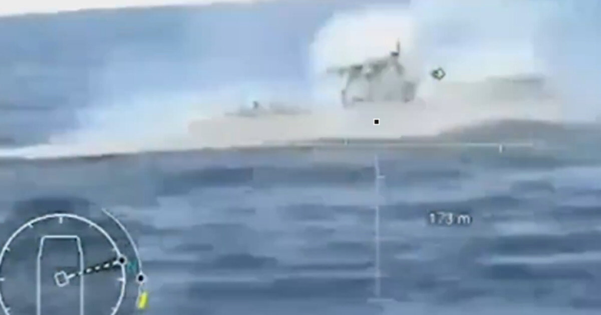 video prima batalie navala intre drone din istorie ucrainenii au distrus o ambarcatiune ruseasca in marea neagra 6aa6209c2e666